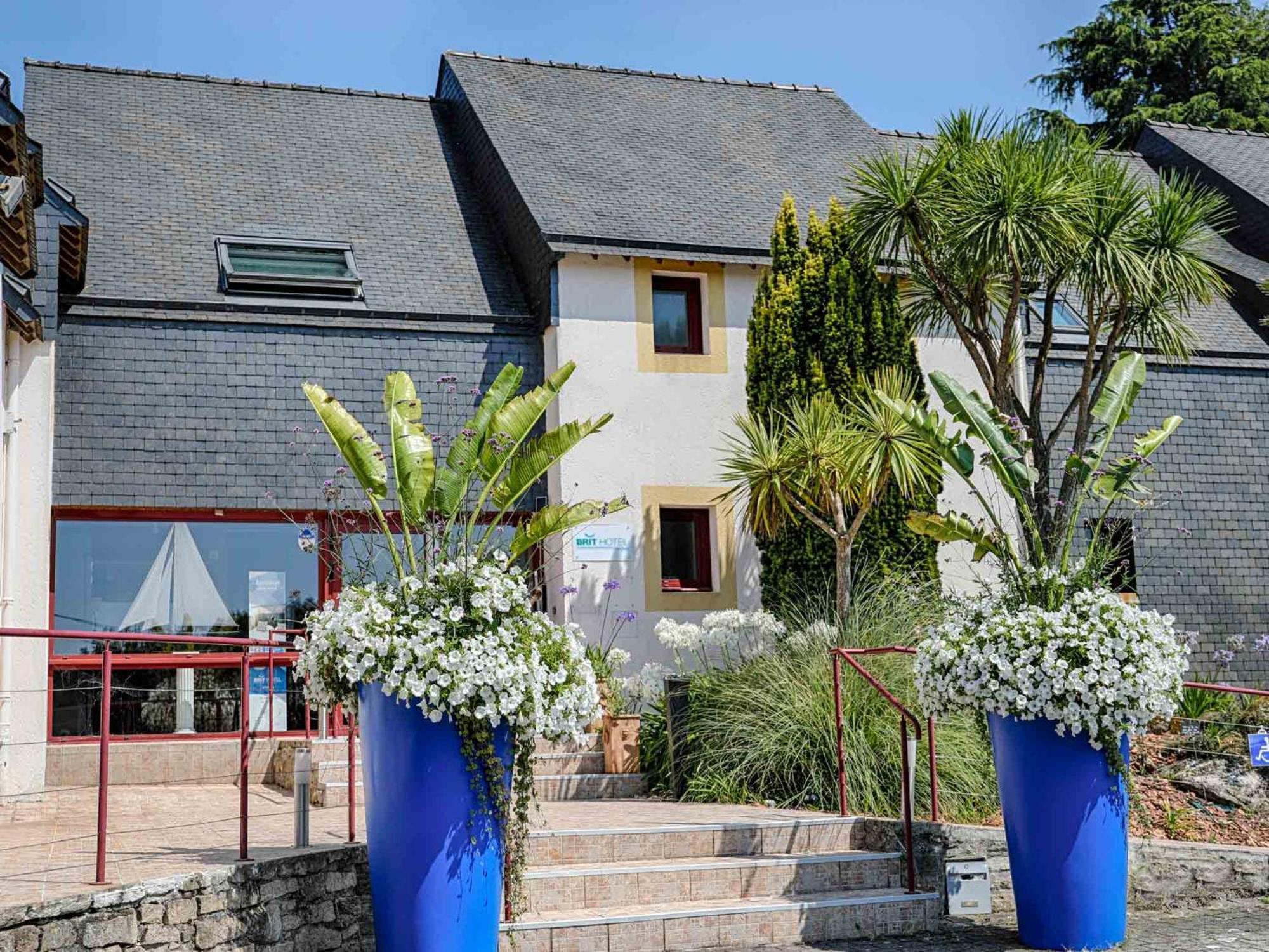 Hotel Le Branhoc - Brit Hotel 오레 외부 사진