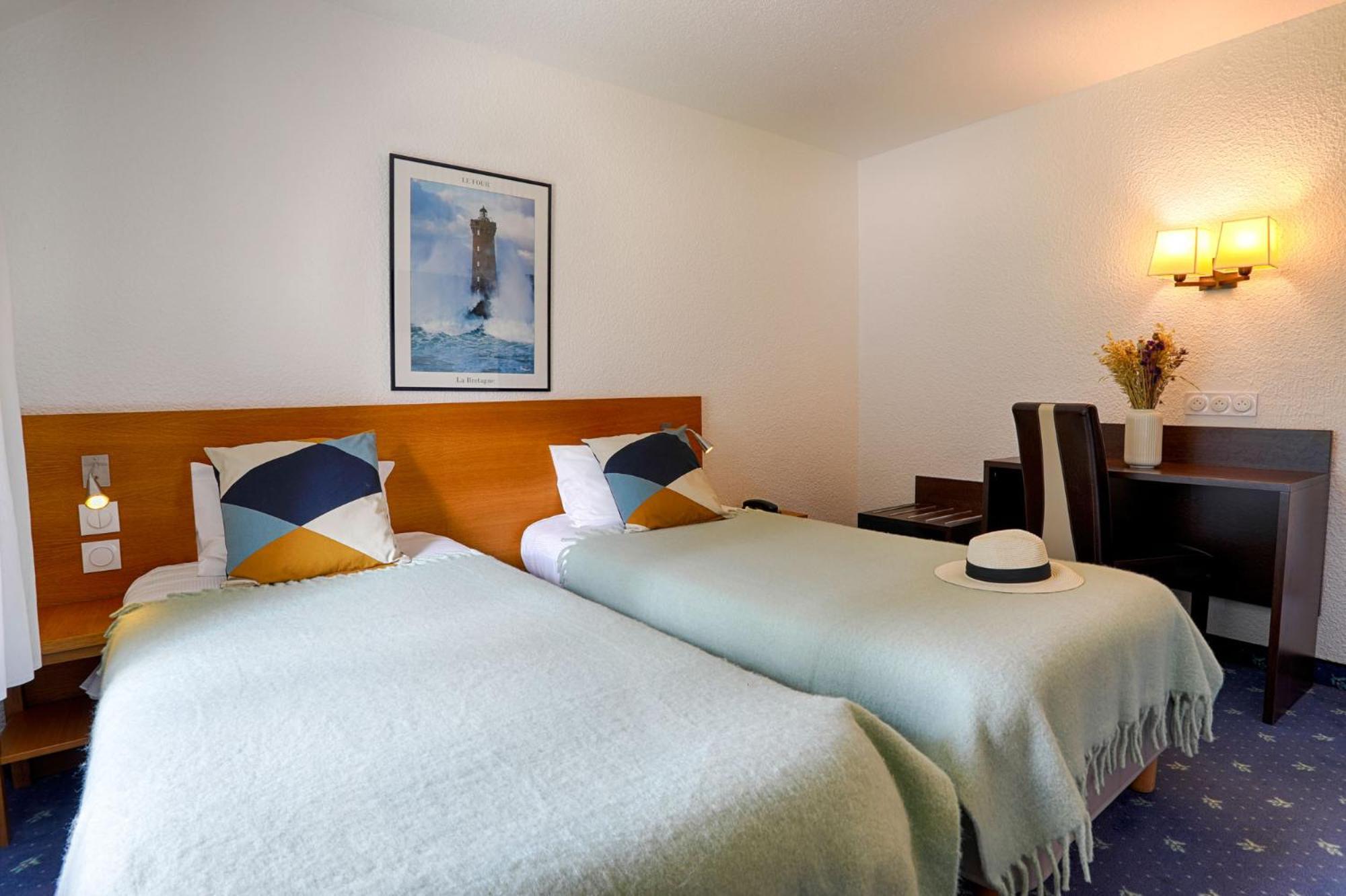 Hotel Le Branhoc - Brit Hotel 오레 외부 사진