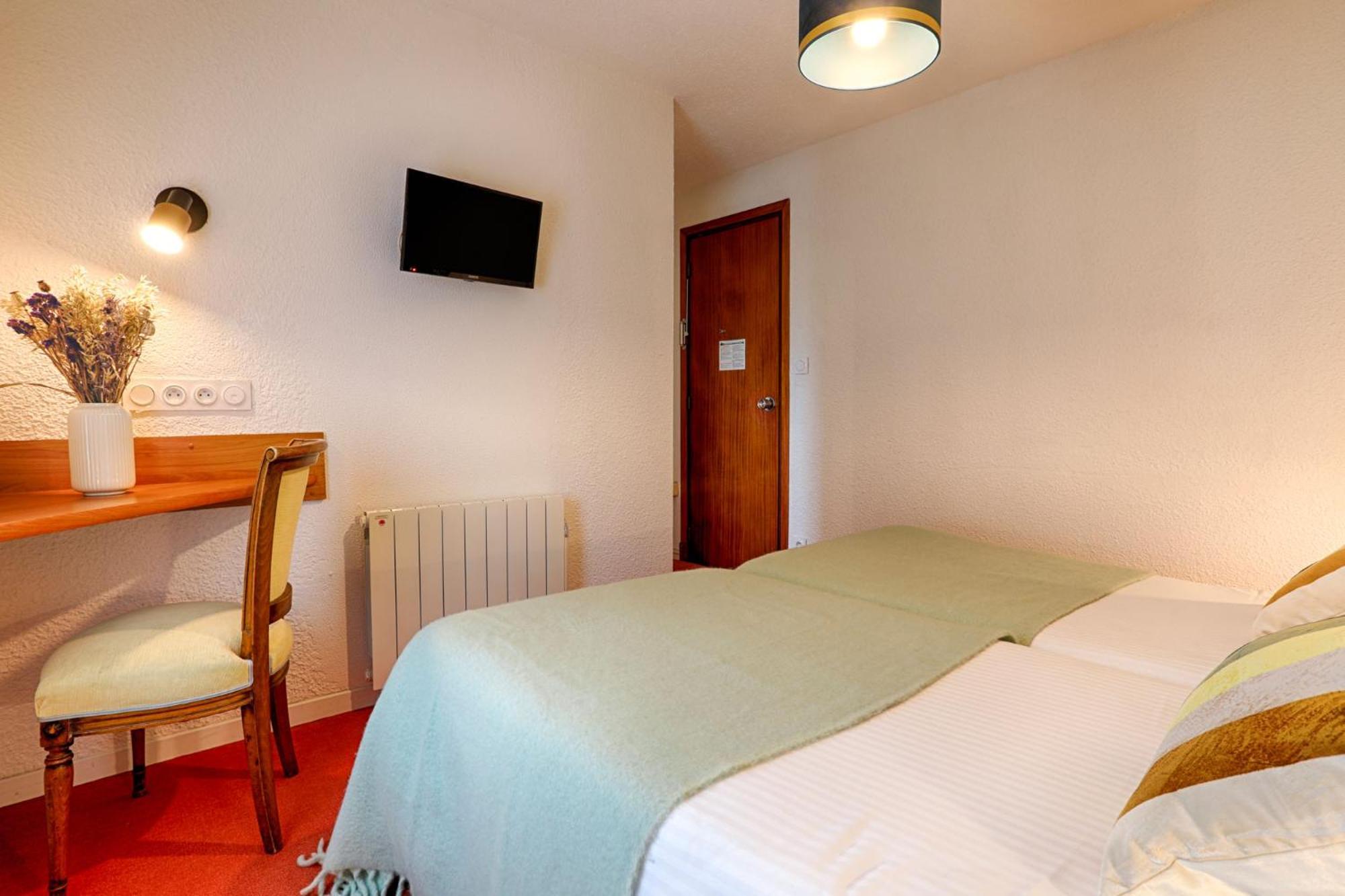 Hotel Le Branhoc - Brit Hotel 오레 외부 사진